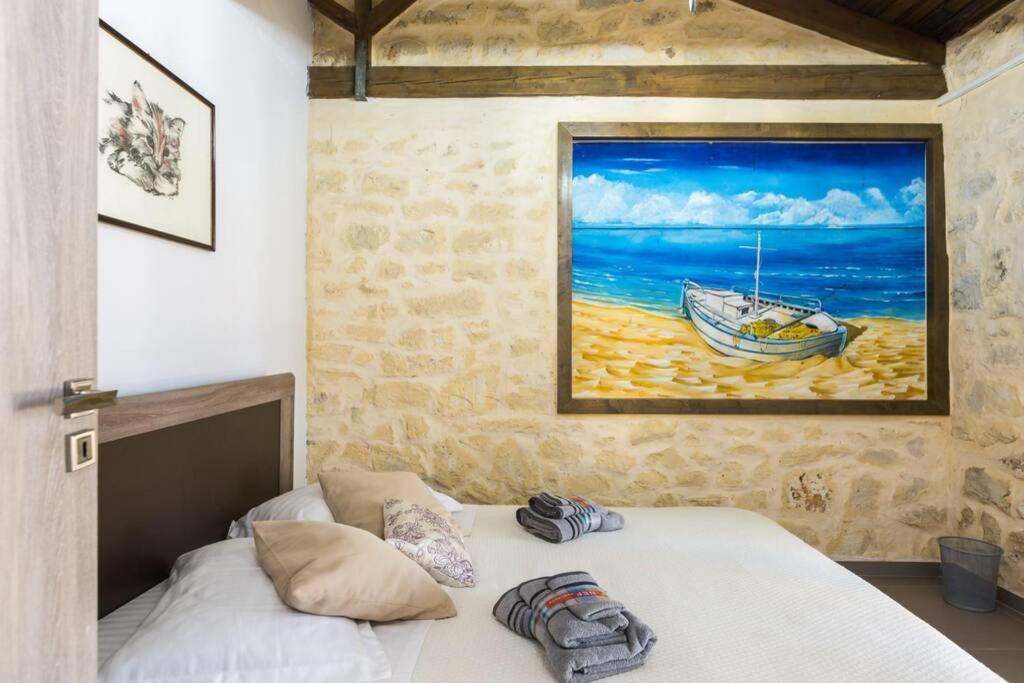 Villa Proto Helidoni - A Cozy Beachfront Villa Petres  Ngoại thất bức ảnh